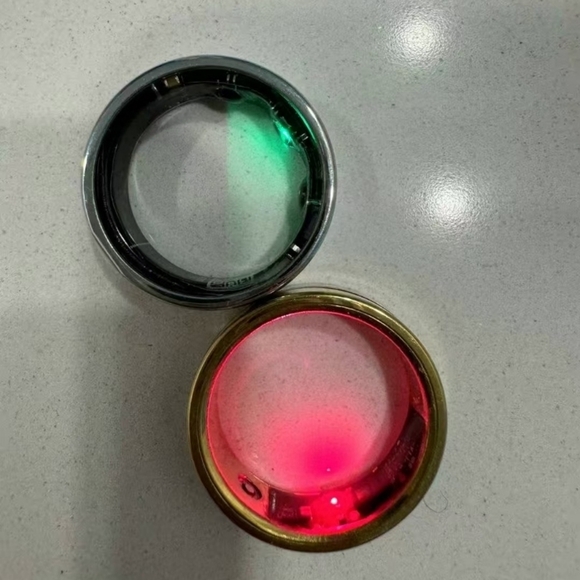 EZhealth EHR1 Smart Wearable Ring - Silver and Black - All Sizes Aval. - Picture 3 of 4